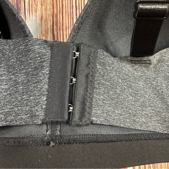 NWT STRM LINE BRA WIREFREE SIZE 40D - Picture 10 of 13